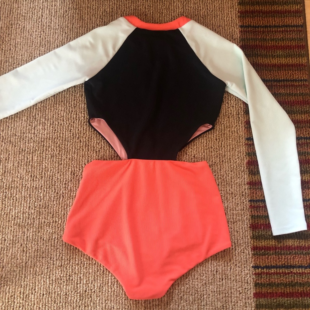 NEW Beach Riot Bethany Spring Suit - Picture 3 of 7